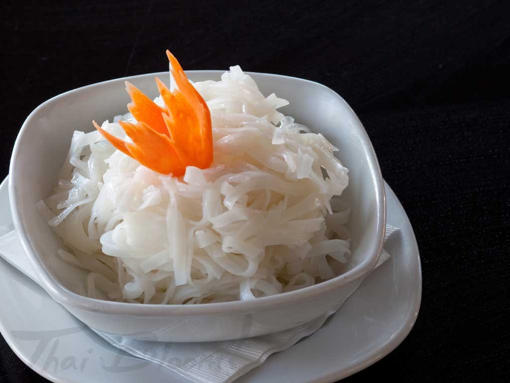 Steamed noodles